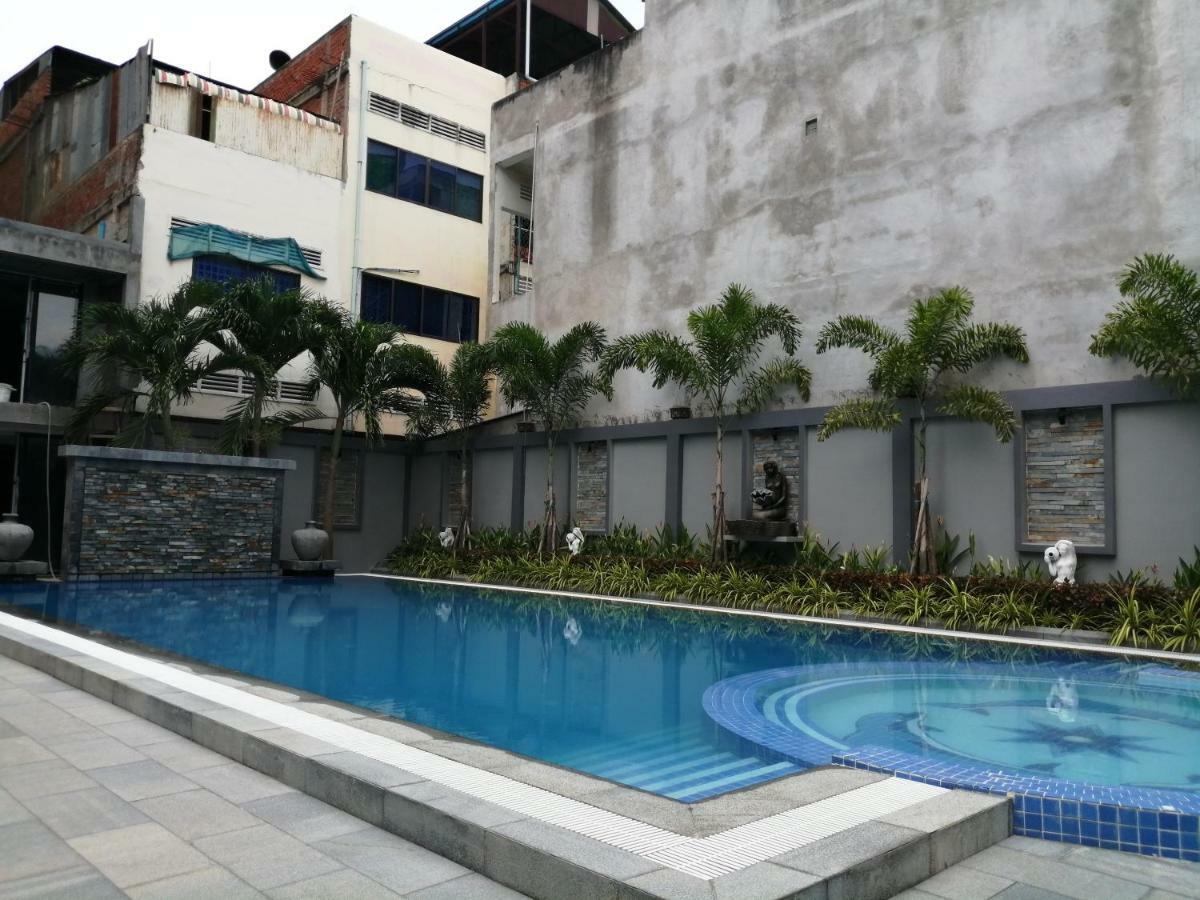 Holiday Hotel Battambang Exteriér fotografie